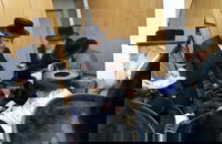 האדמו"ר מטשערנוביל בביקור אצל האדמו"ר מתולדות אברהם יצחק