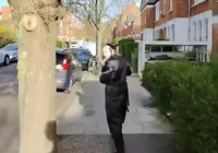 מאה מיליון צפיות: משפיען בריטי הטריד וביזה חרדים ונחסם מהרשתות החברתיות