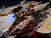 לילה קטלני בכבישים: נהג גרר נהרג במחלף יבנה ופצועה קשה ביקנעם עילית