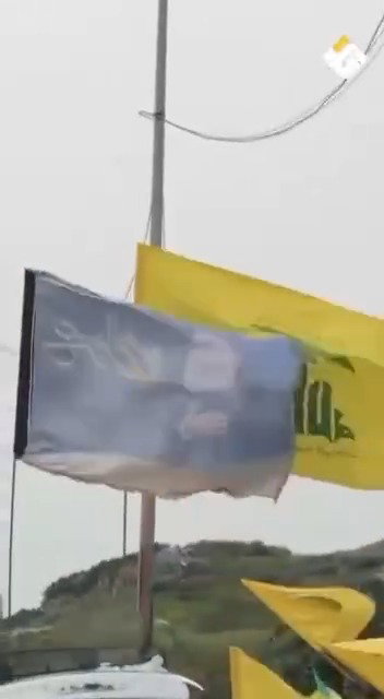 תומכי חיזבאללה צוהלים בדרום לבנון
