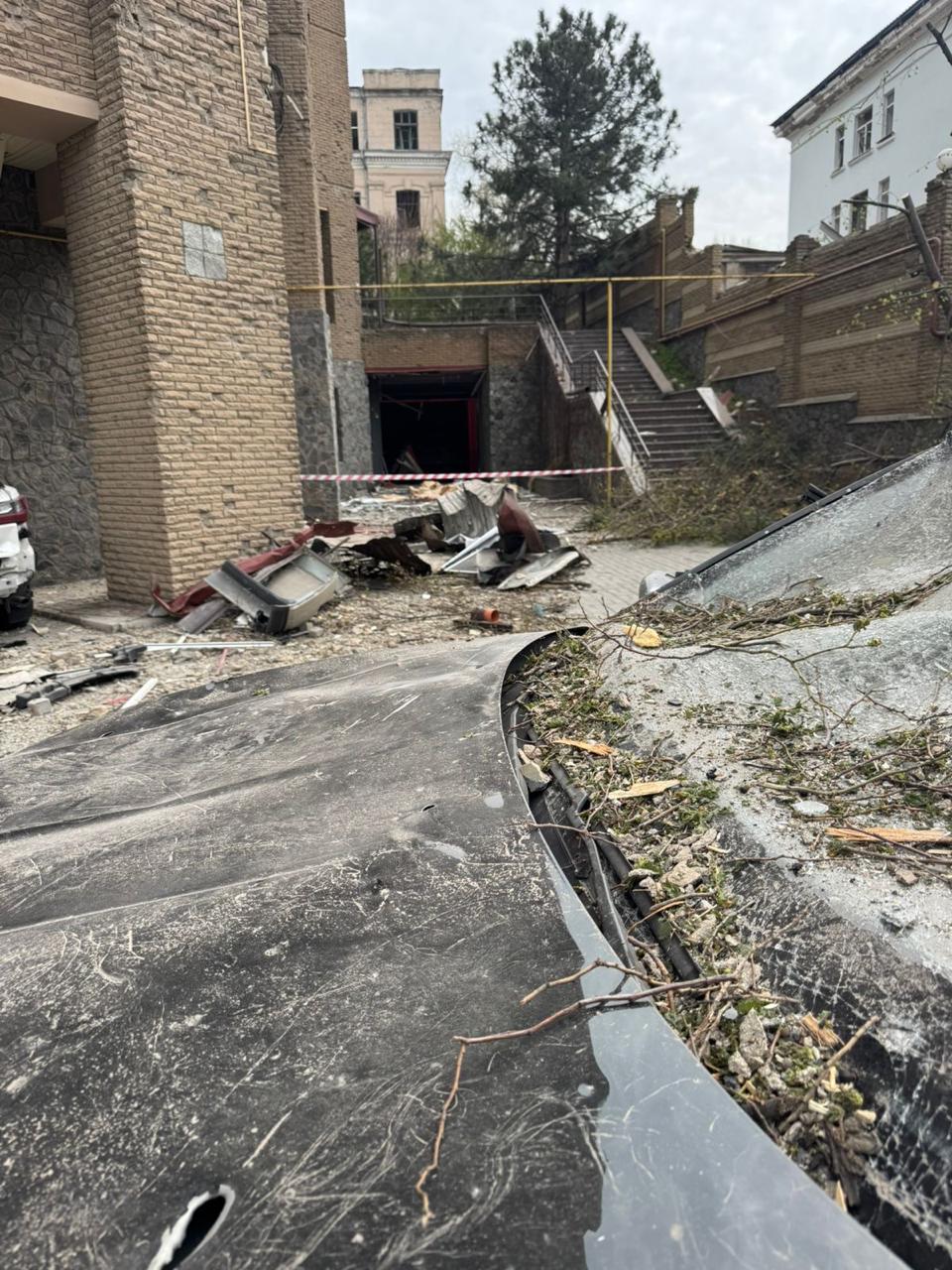 לילה של אש באוקראינה: בתי משפחות יהודיות נפגעו בגל תקיפות קטלני