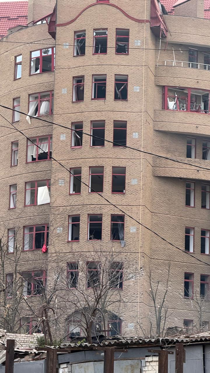 לילה של אש באוקראינה: בתי משפחות יהודיות נפגעו בגל תקיפות קטלני