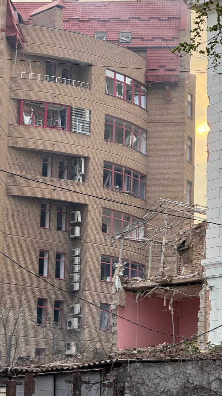 לילה של אש באוקראינה: בתי משפחות יהודיות נפגעו בגל תקיפות קטלני