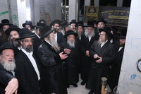 מעמד יציקת הבורות בקוזמיר 