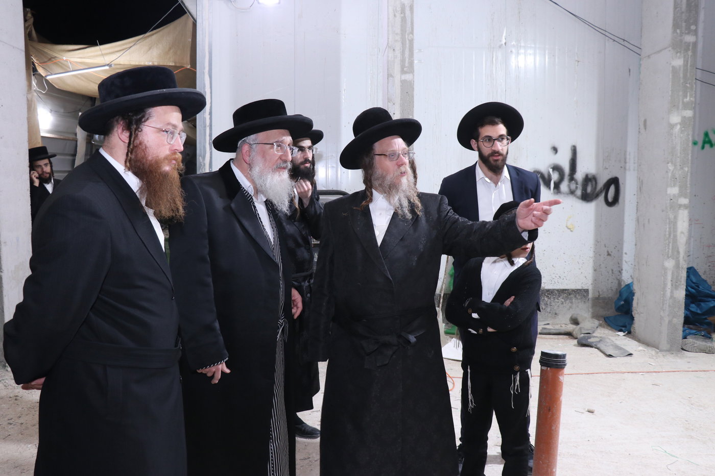 מעמד יציקת הבורות בקוזמיר 