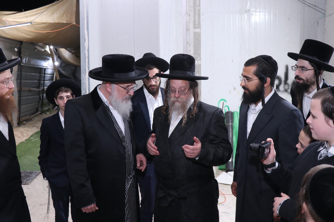 מעמד יציקת הבורות בקוזמיר 