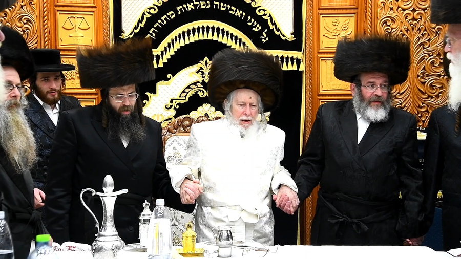 האדמו"ר מסטרופקוב במוצ"ש בבני ברק