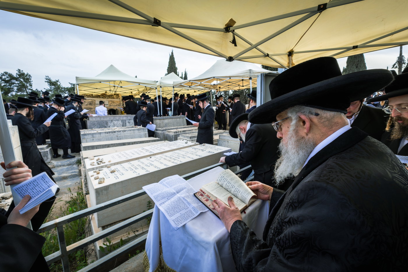 הילולא קדישא בפינסק קרלין