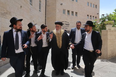 הגרש"מ עמאר בשכונת רמות