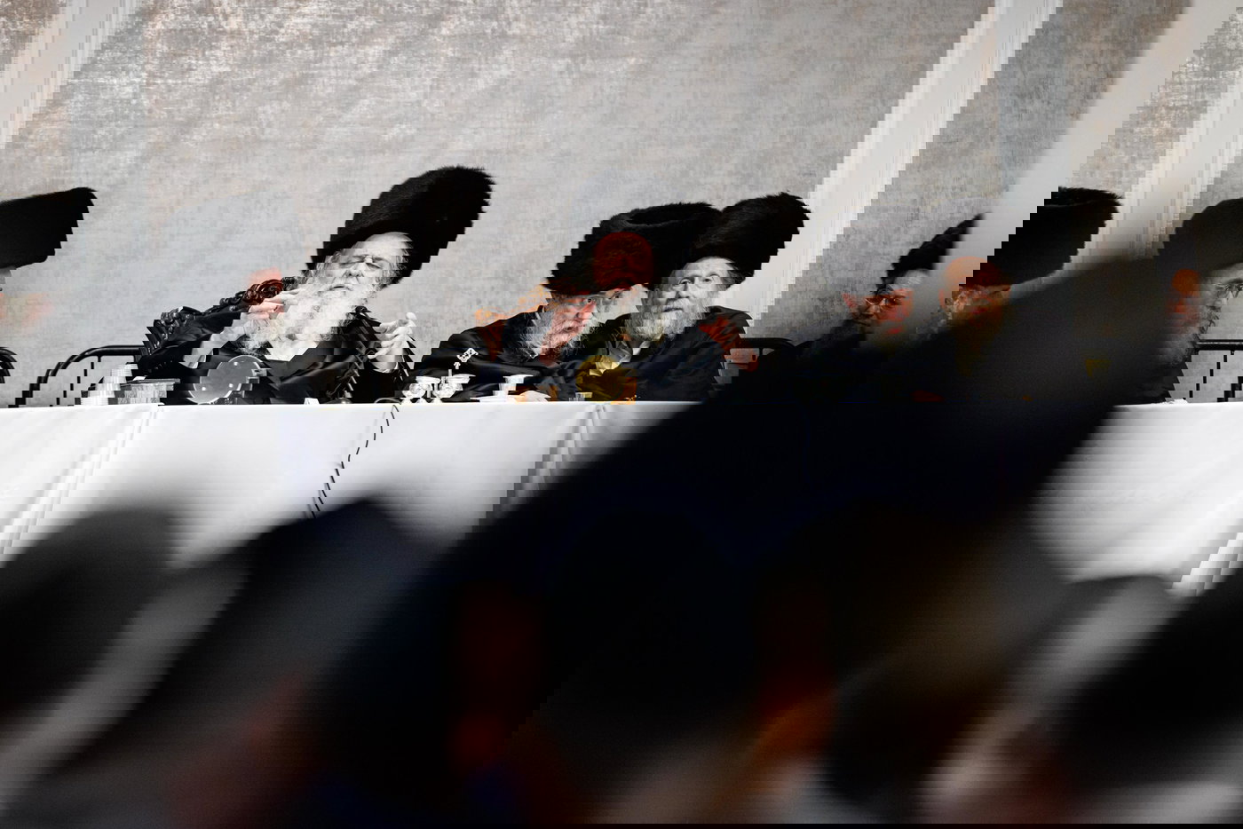 הגר"ש אלתר במוצאי שב"ק בבורו פארק