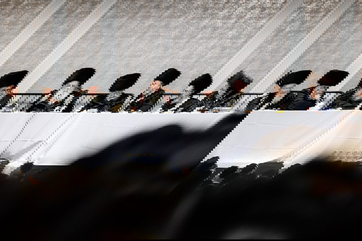 הגר"ש אלתר במוצאי שב"ק בבורו פארק