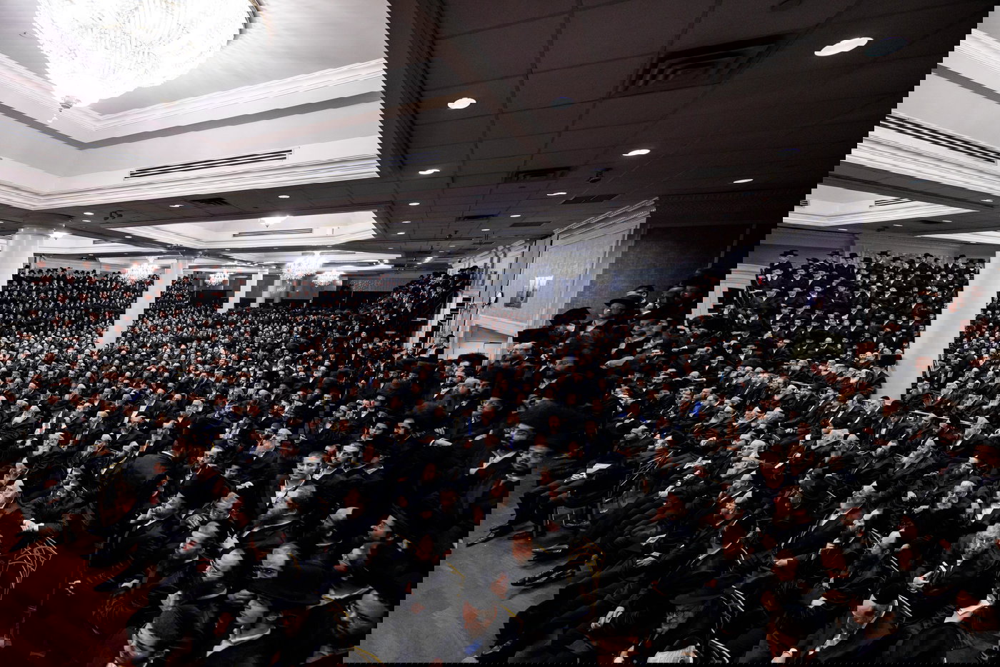 הגר"ש אלתר במוצאי שב"ק בבורו פארק