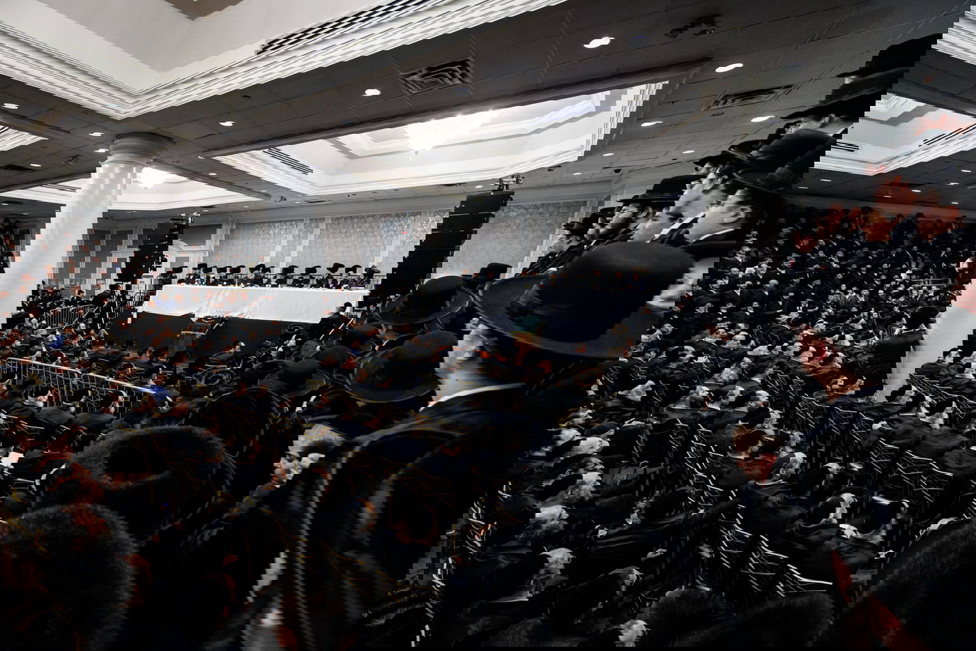 הגר"ש אלתר במוצאי שב"ק בבורו פארק