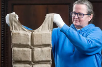 אפוד ההצלה מהטיטניק שנמכר 