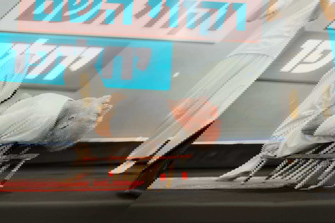 בין הזמנים חודש ניסן 