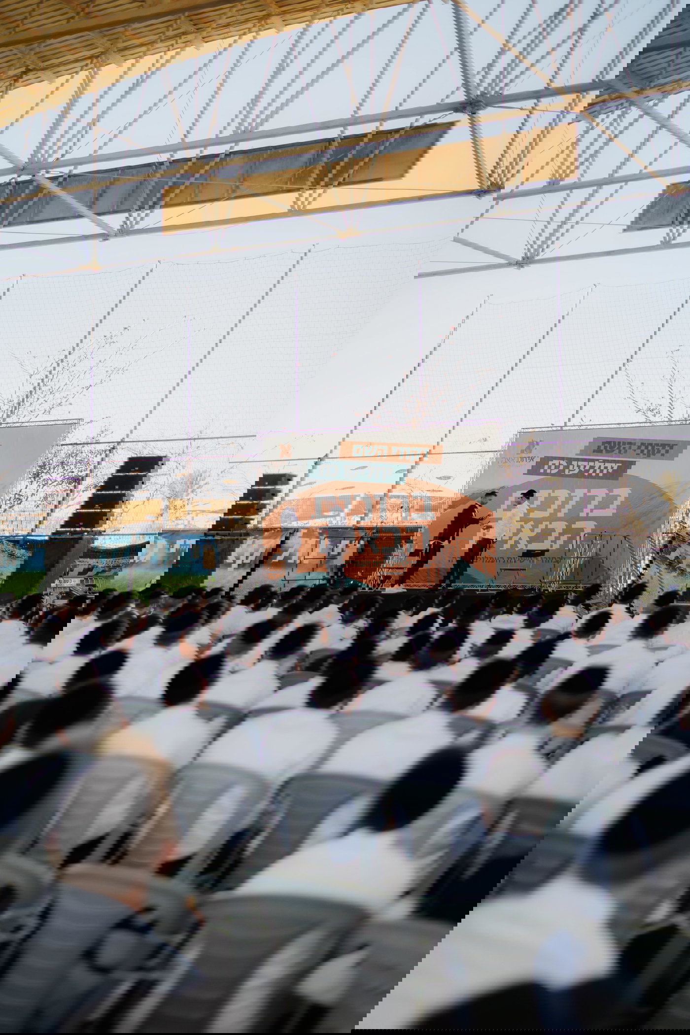 בין הזמנים חודש ניסן 