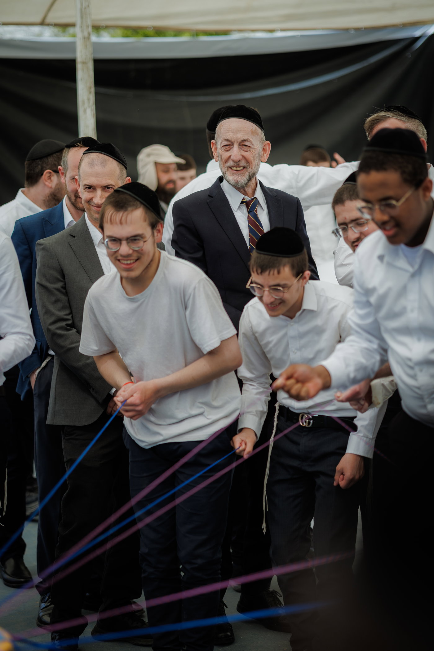 בין הזמנים חודש ניסן 