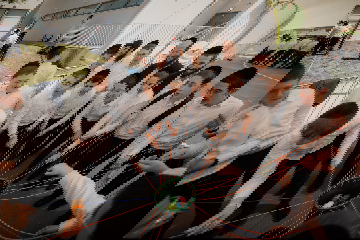 בין הזמנים חודש ניסן 