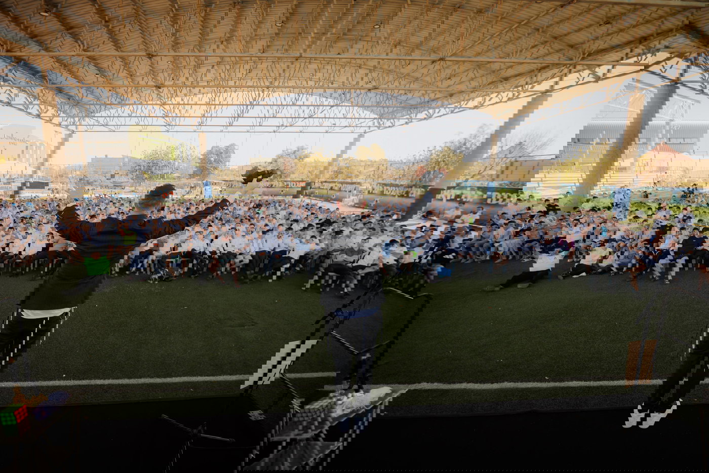 בין הזמנים חודש ניסן 