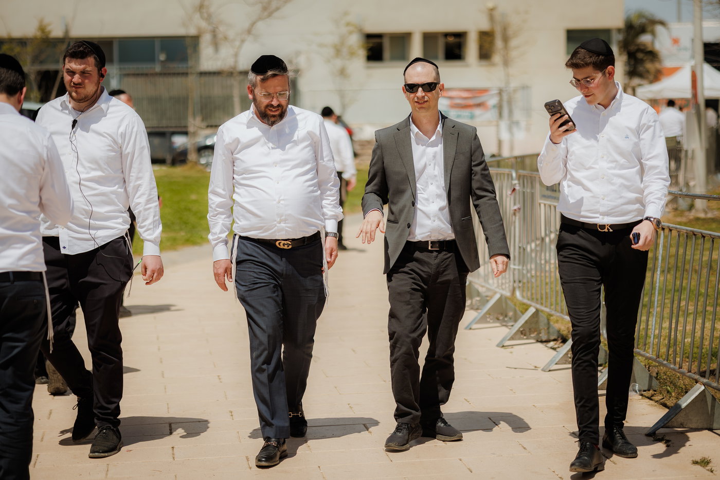 בין הזמנים חודש ניסן 