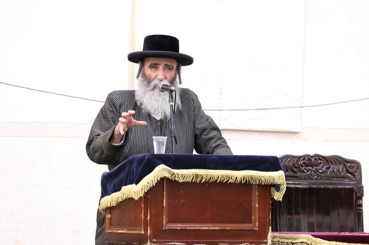 עצרת הספד בתולדות אהרן