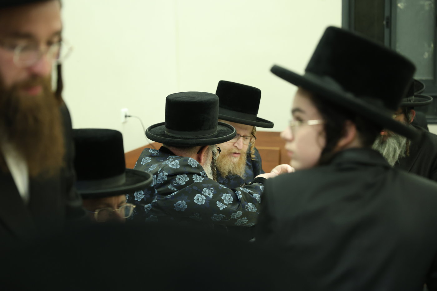 האדמו"ר מראזלא בהילולת הרה"ק מקרעסטיר