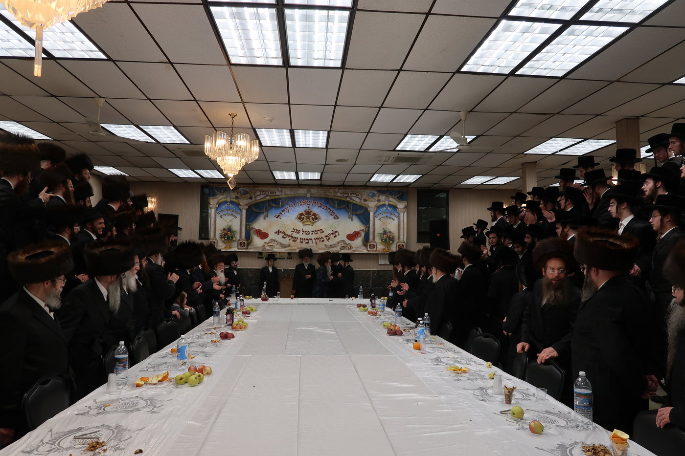 שמחת הווארט של בן האדמו"ר מצאנז זוועהיל