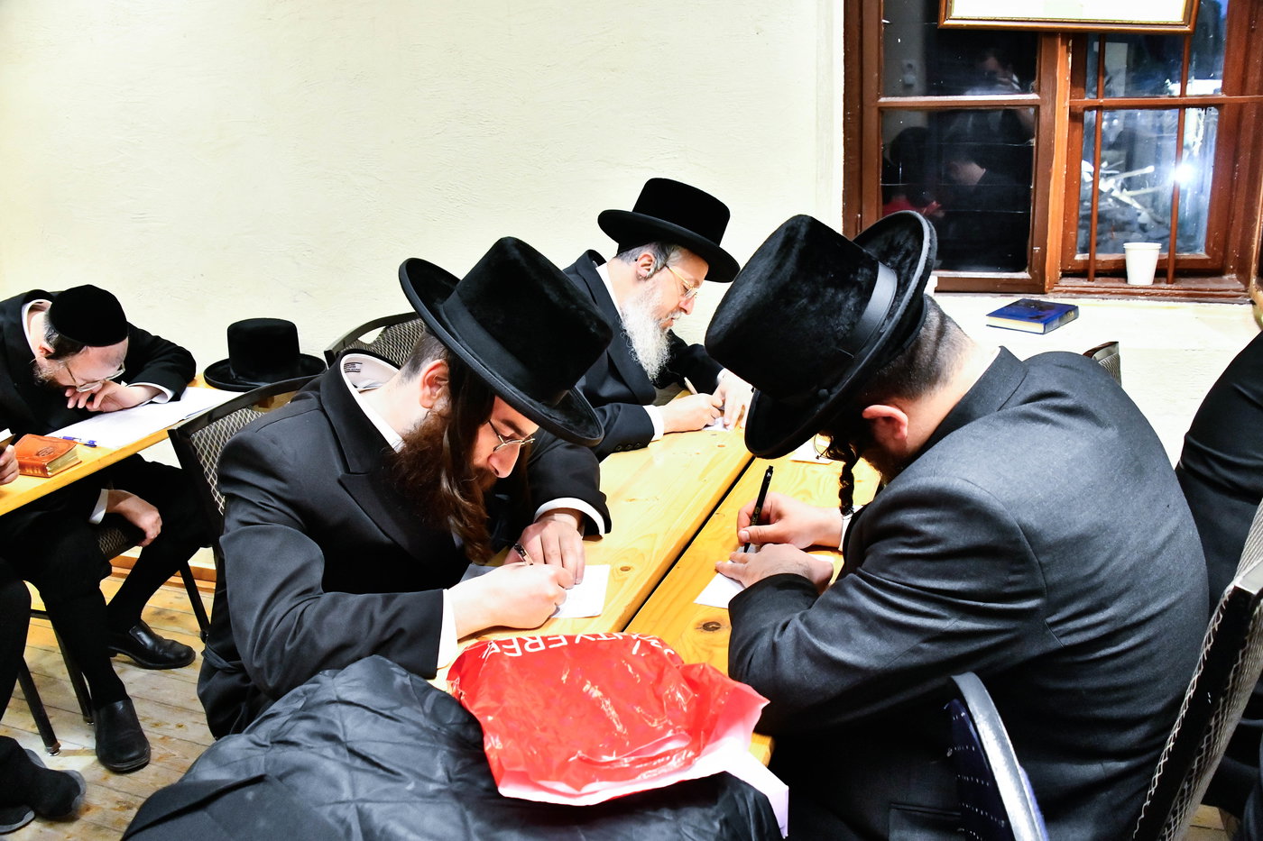 הילולא קדישא בקראסטיר - תשפ"ו