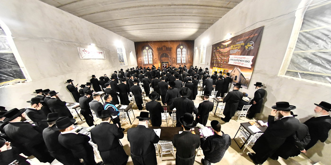 הילולא קדישא בקראסטיר - תשפ"ו