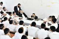 הגאון רבי יצחק הקר בישיבת גרודנא