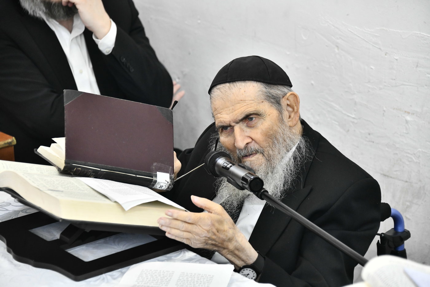 הגאון רבי יצחק הקר בישיבת גרודנא