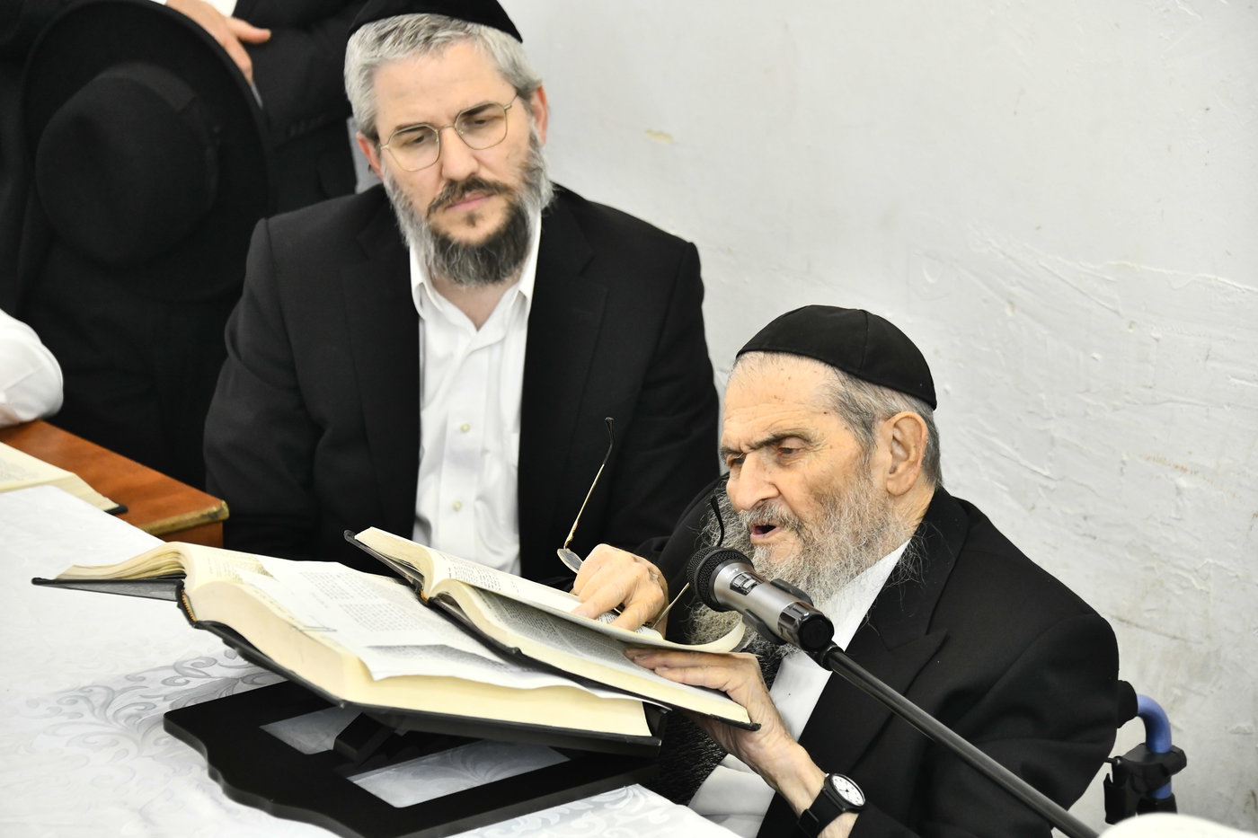 הגאון רבי יצחק הקר בישיבת גרודנא