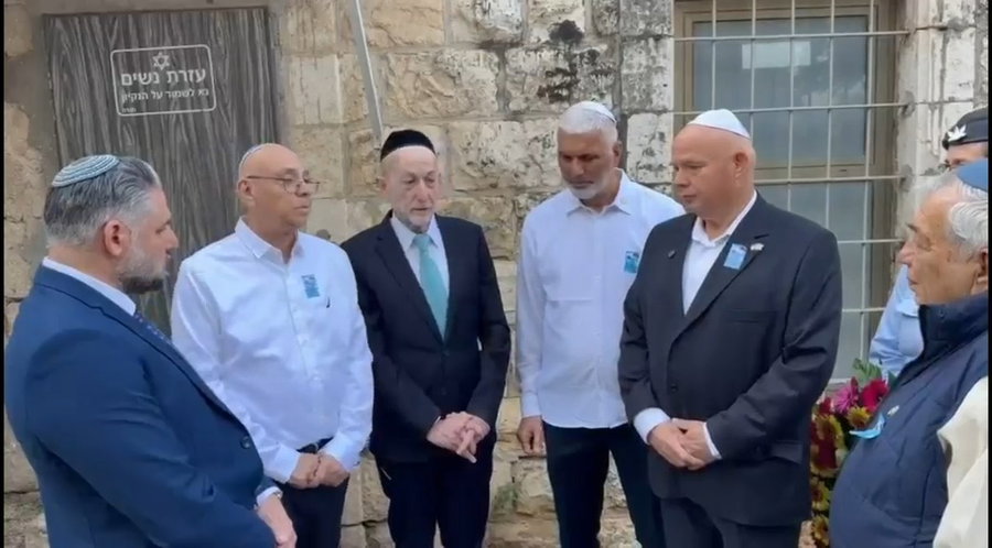 טקס יום הזיכרון ביהוד