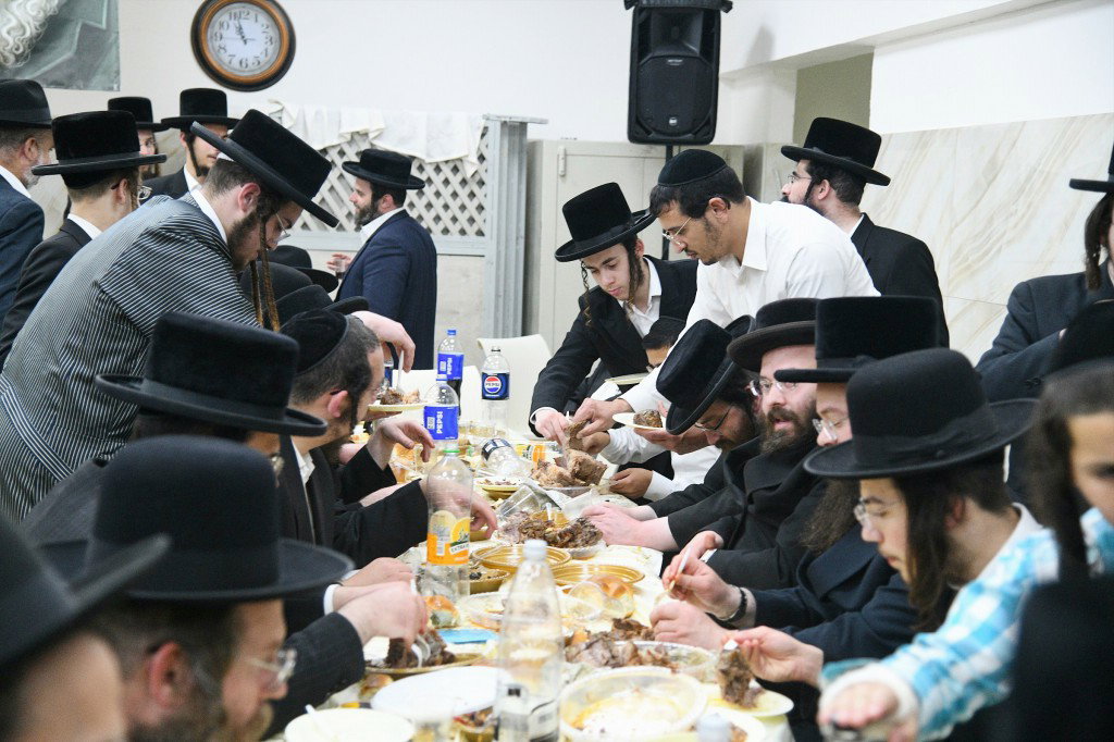 גם תושבי ביתר עילית התענגו על בשר בקר משובח ביום הילולת הרה