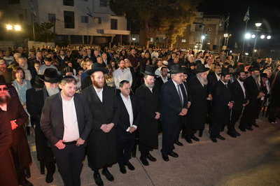 הקהל בצפירה 