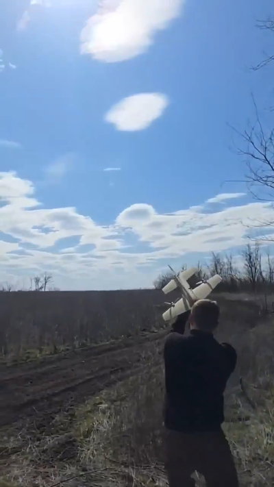 תיעוד מטורף: רחפן אנטי-רחפנים רוסי בשם "יולקה" מנטרל כטב"ם אוקראיני