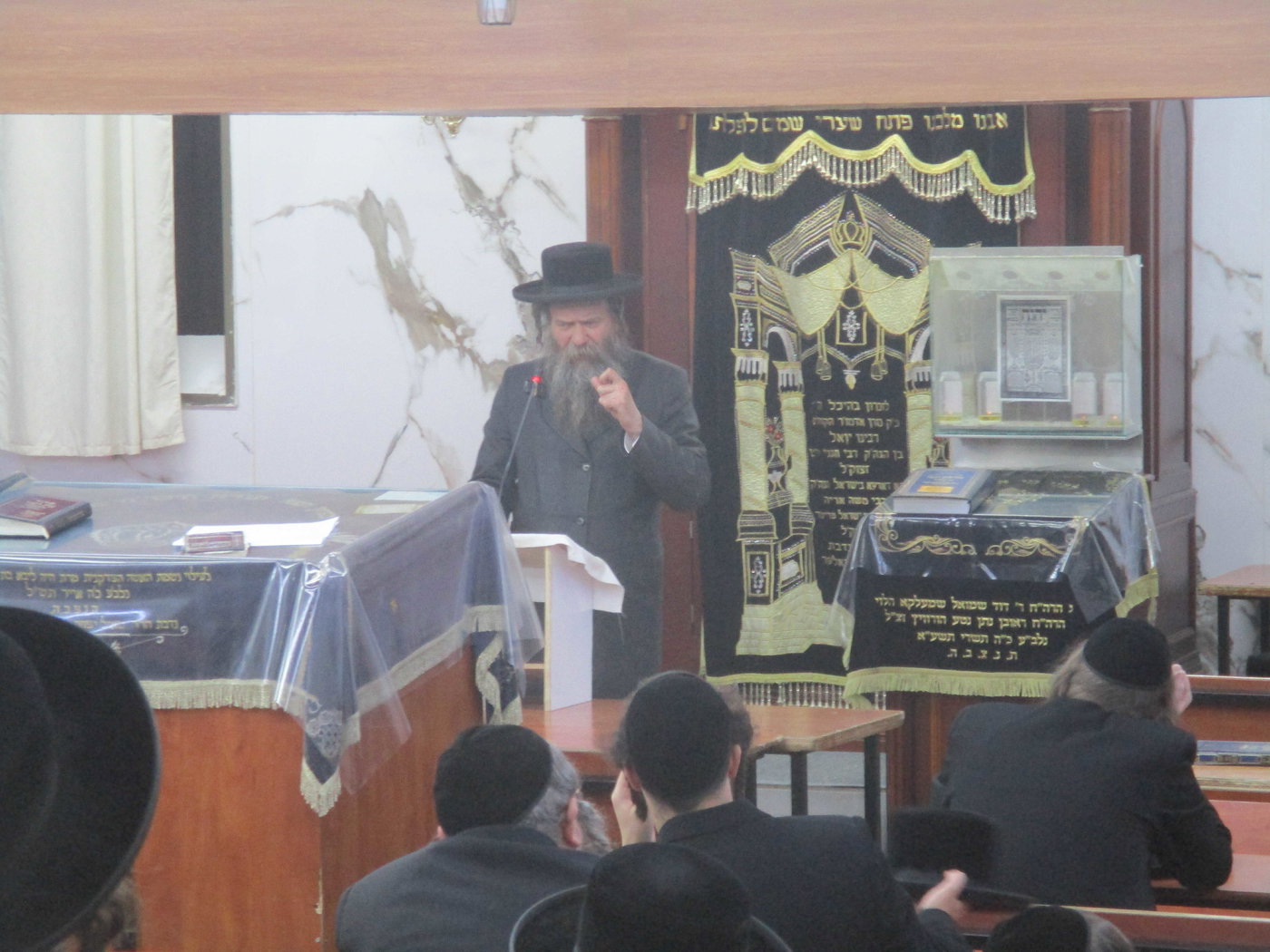 יום העצמאות בקרב הפלגים הקנאים בירושלים