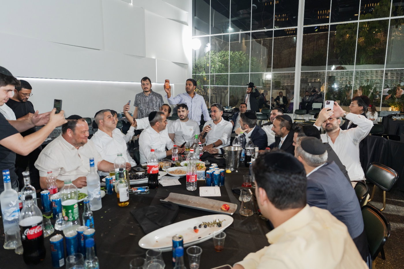 אביעד גיל חגג בר מצווה לבנו הבכור