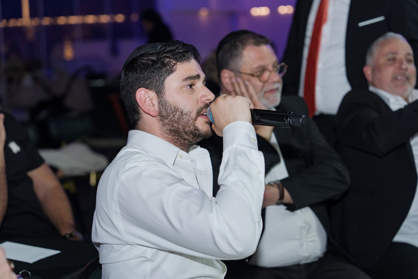 אביעד גיל חגג בר מצווה לבנו הבכור