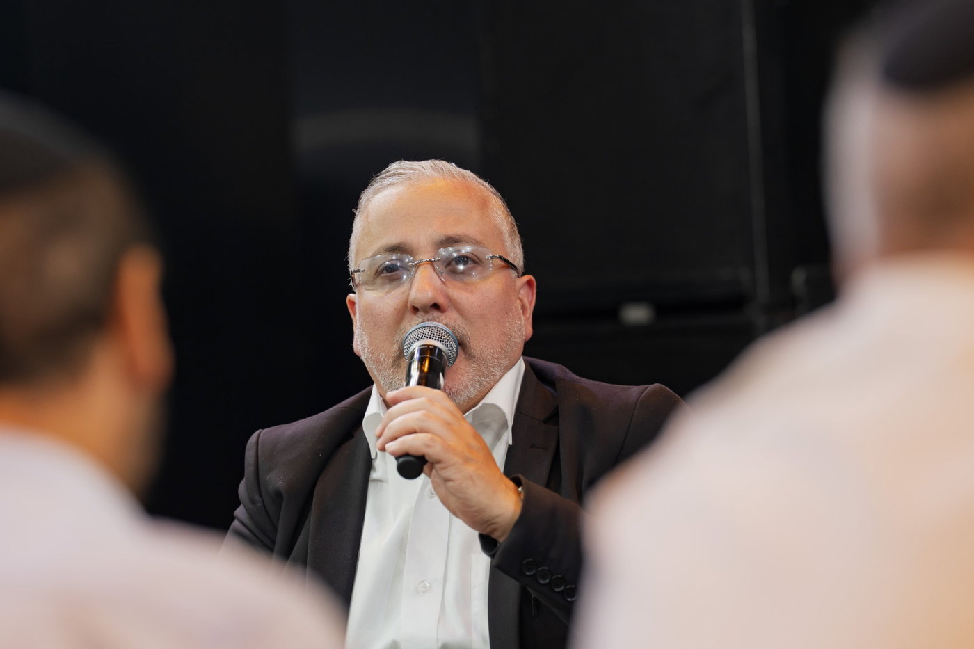 אביעד גיל חגג בר מצווה לבנו הבכור