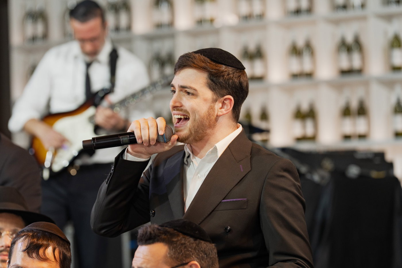 אביעד גיל חגג בר מצווה לבנו הבכור