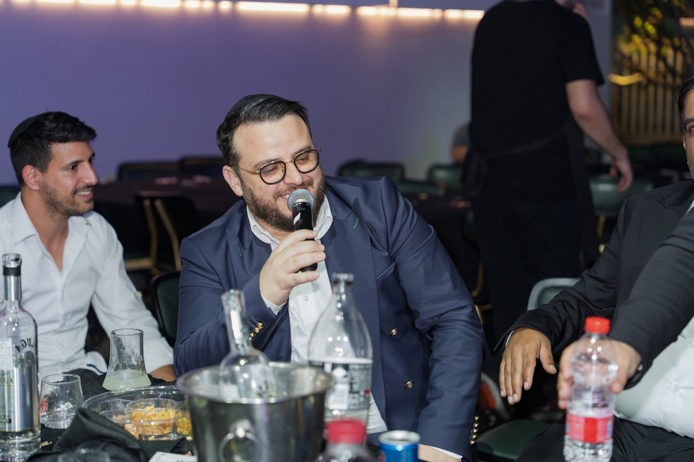 אביעד גיל חגג בר מצווה לבנו הבכור