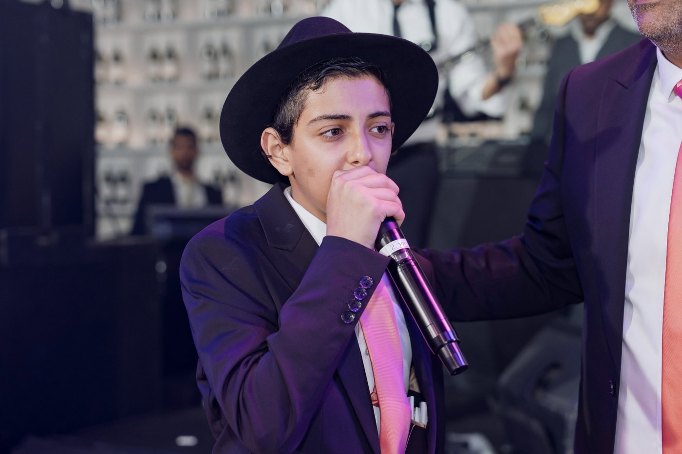 אביעד גיל חגג בר מצווה לבנו הבכור