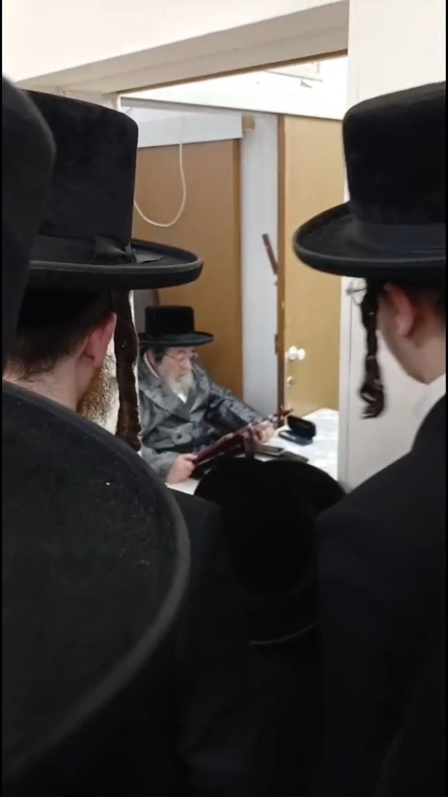 האדמו"ר מויז'ניץ בספירת העומר