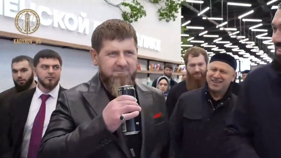 אדם קדירוב כובש את צ'צ'ניה עם משקה האנרגיה