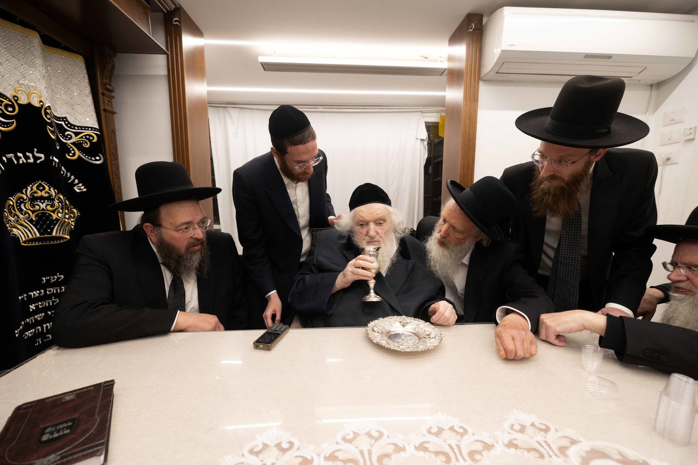 המעמד במעונו של הגר"מ שטרנבוך