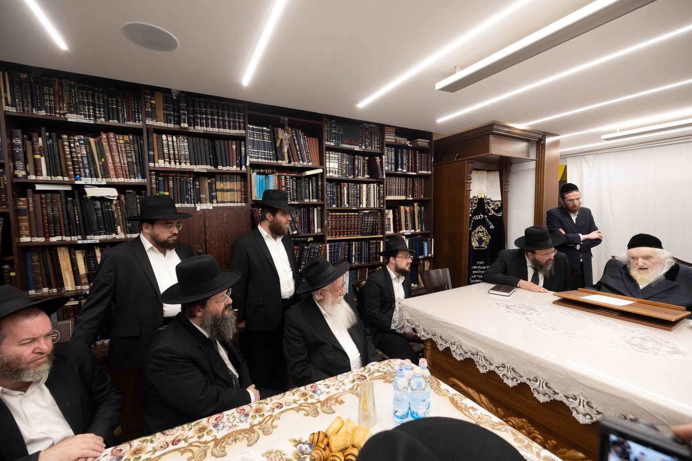 המעמד במעונו של הגר"מ שטרנבוך