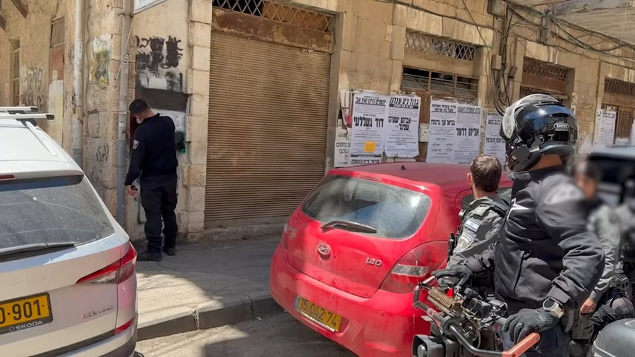 ממהלך הפשיטה במאה שערים