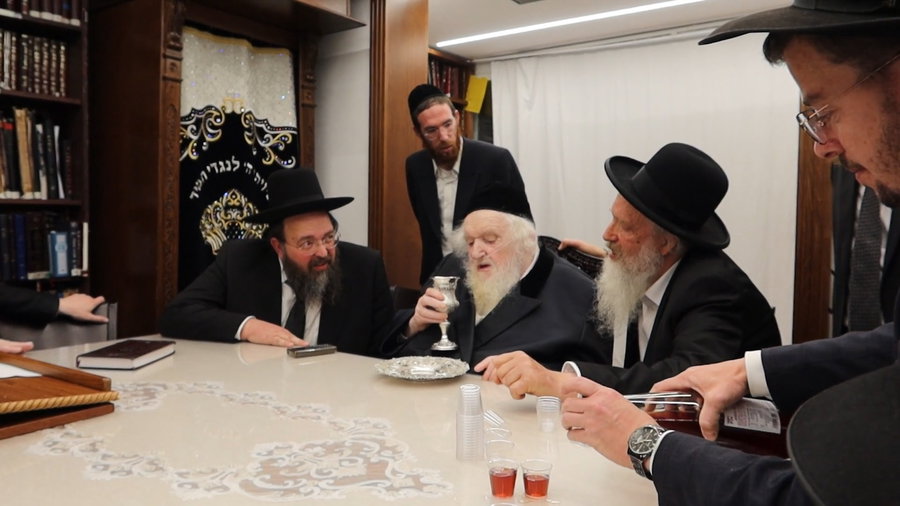 המעמד במעונו של הגר"מ שטרנבוך