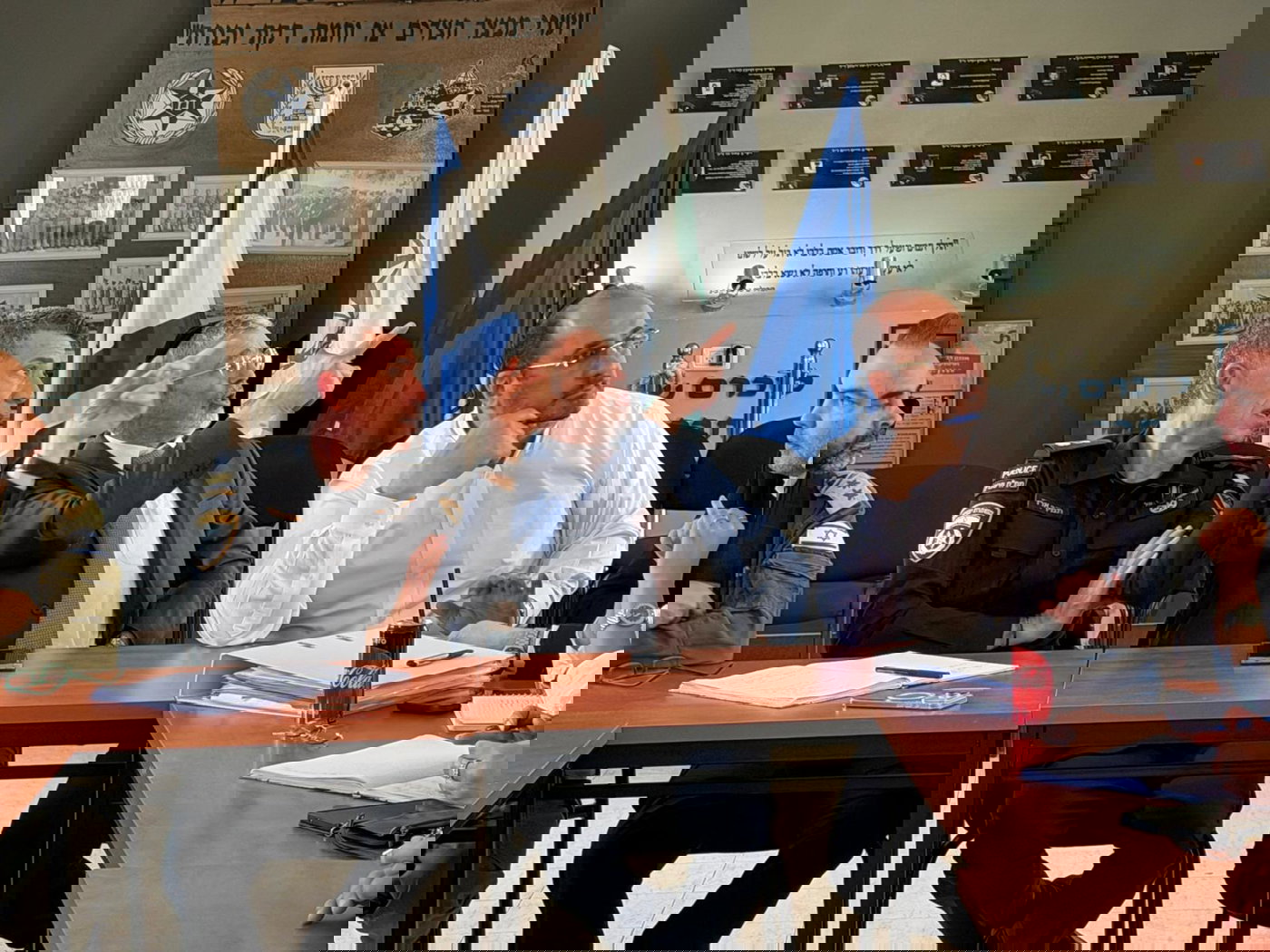 בכירי המשרד לשירותי דת וכוחות ההצלה והביטחון בסיור מקיף במתחם ציון רבי מאיר בעל הנס 